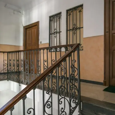 Bixio 29 - Porta Venezia Apartamento Milão